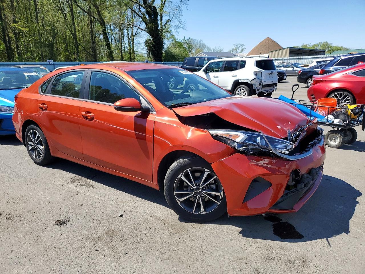 2024 Kia Forte Lxs - Image 4