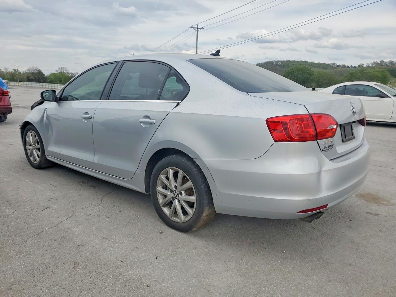 2013 Volkswagen Jetta Se - Фото 2