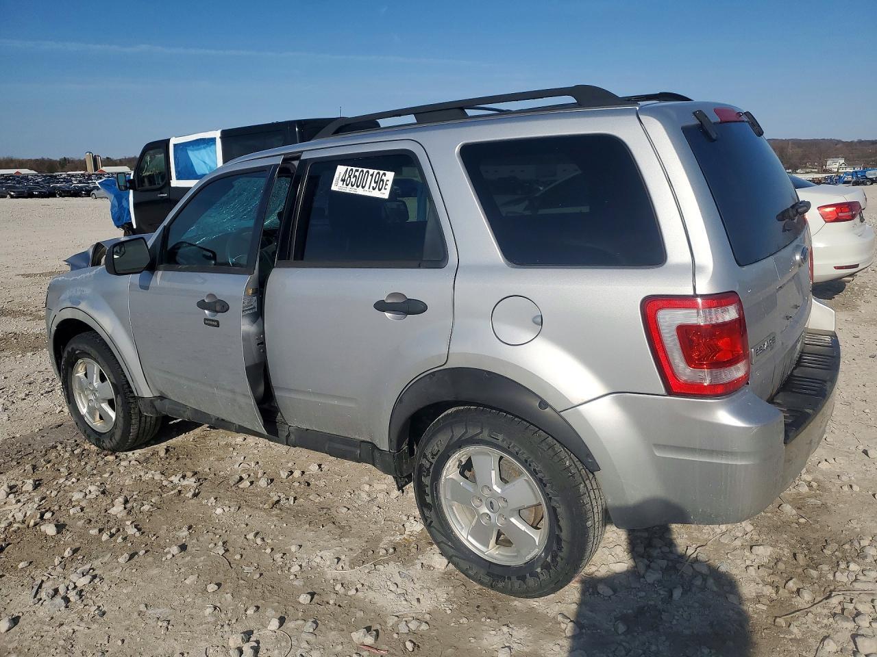 2011 Ford Escape Xlt - Фото 2
