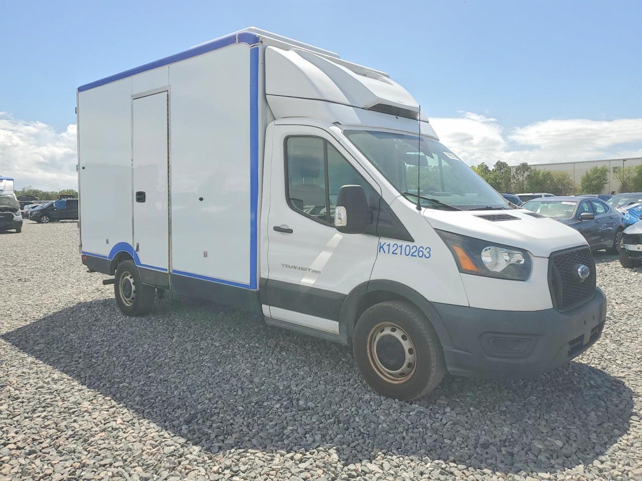 2021 Ford Transit Delivery Truck - Фото 4