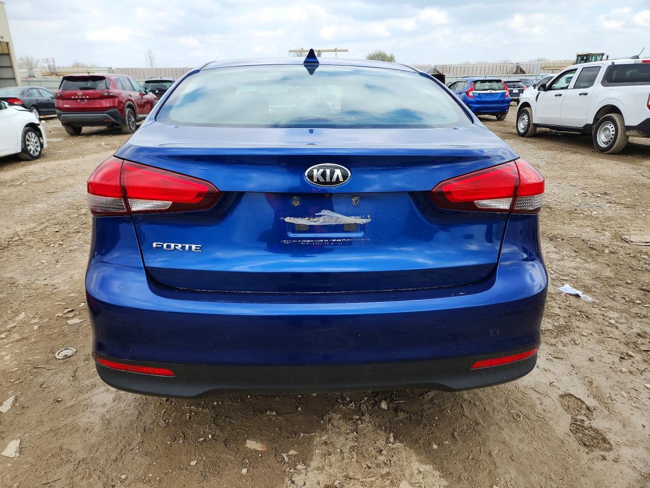 2018 Kia Forte Lx - Image 6