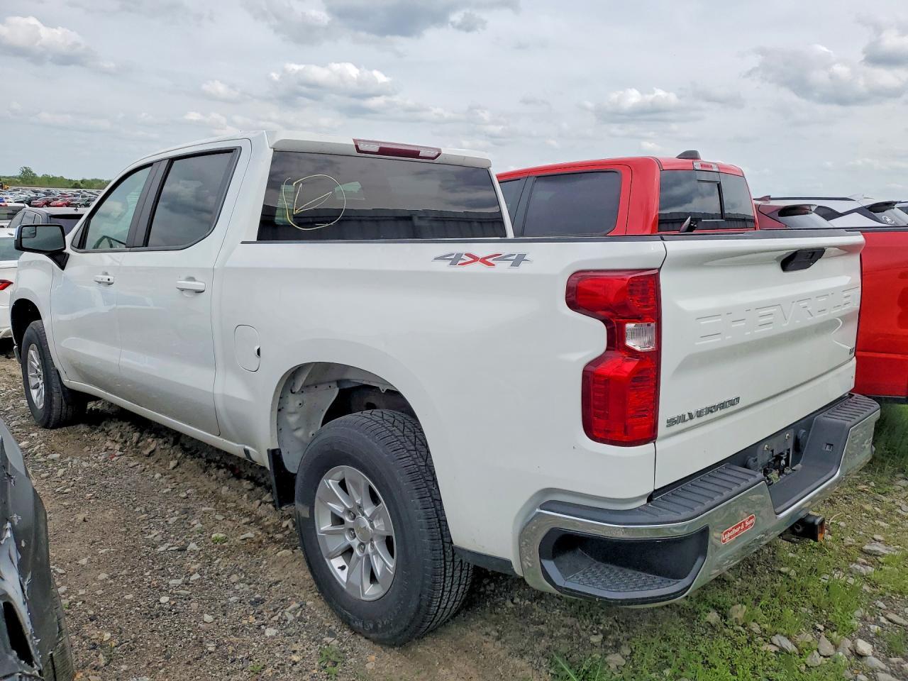 2022 Chevrolet Silverado Ltd K1500 Lt - Image 2