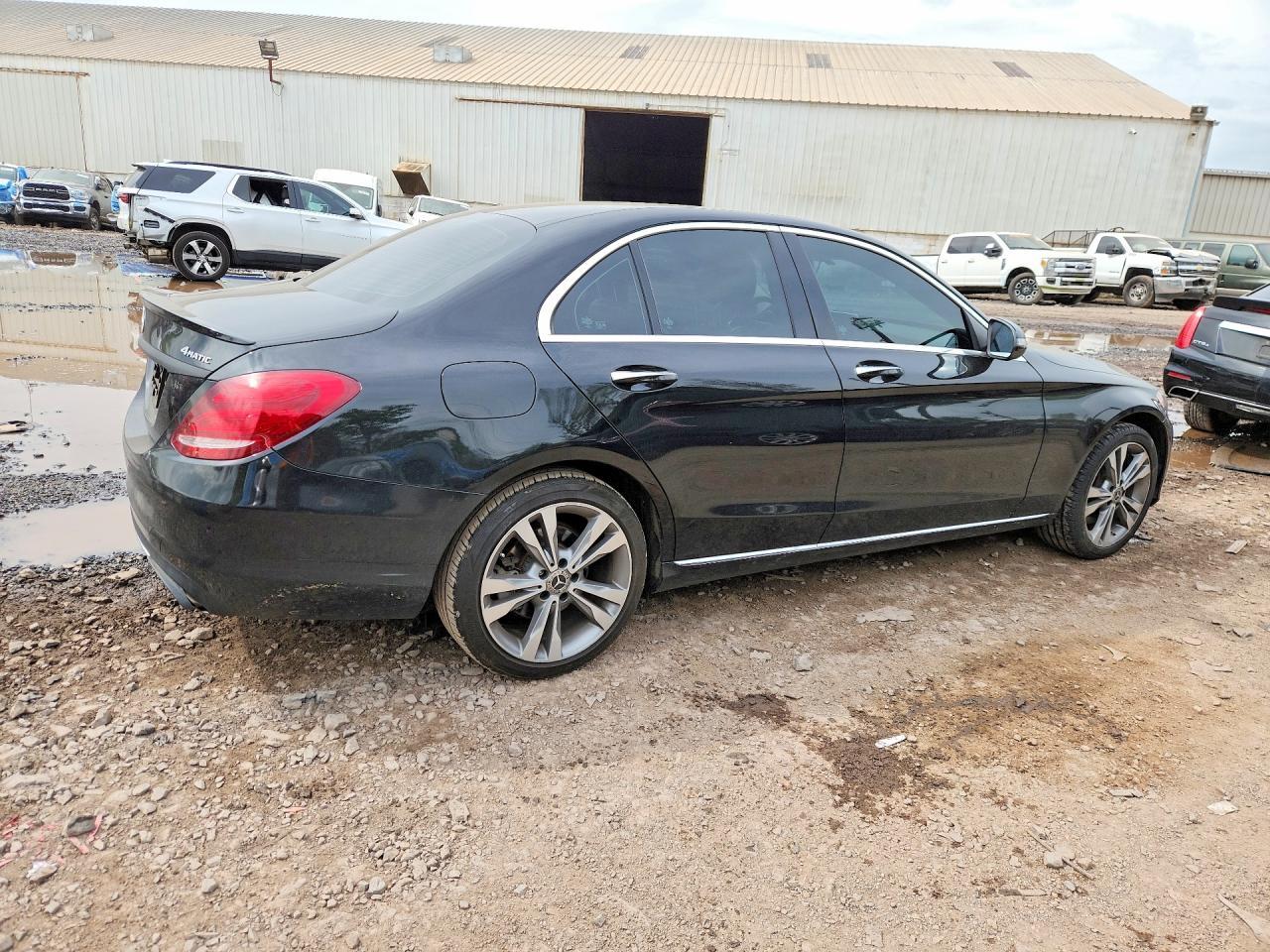 2018 Mercedes-Benz C 300 4Matic - Фото 3