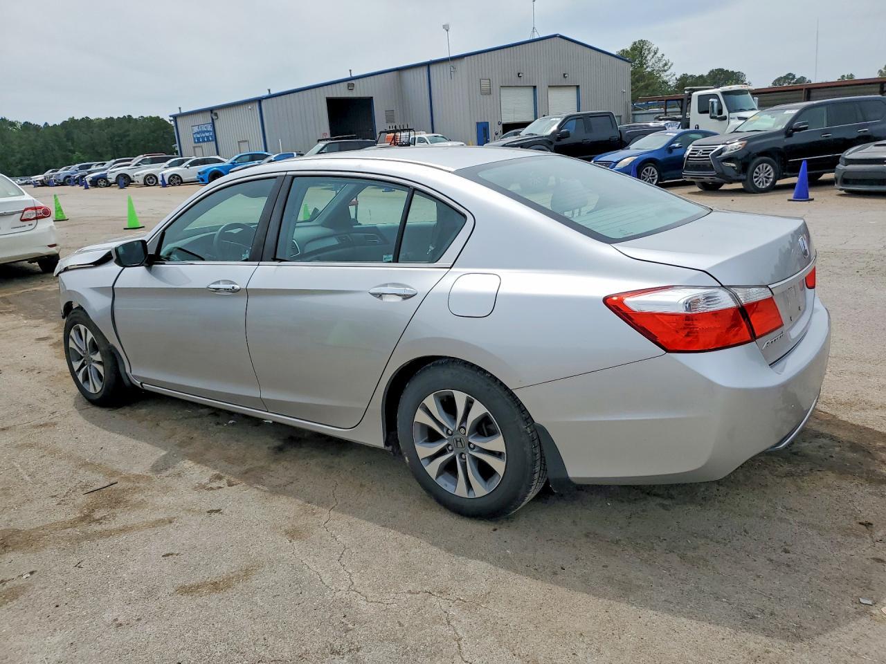 2015 Honda Accord Lx - Image 2