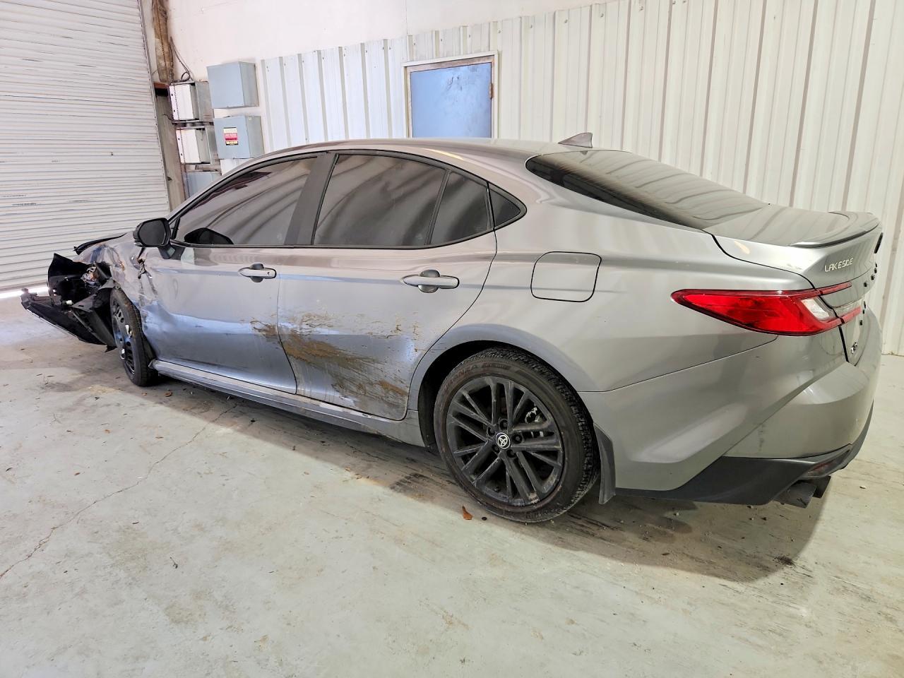 2025 Toyota Camry Se - Image 2