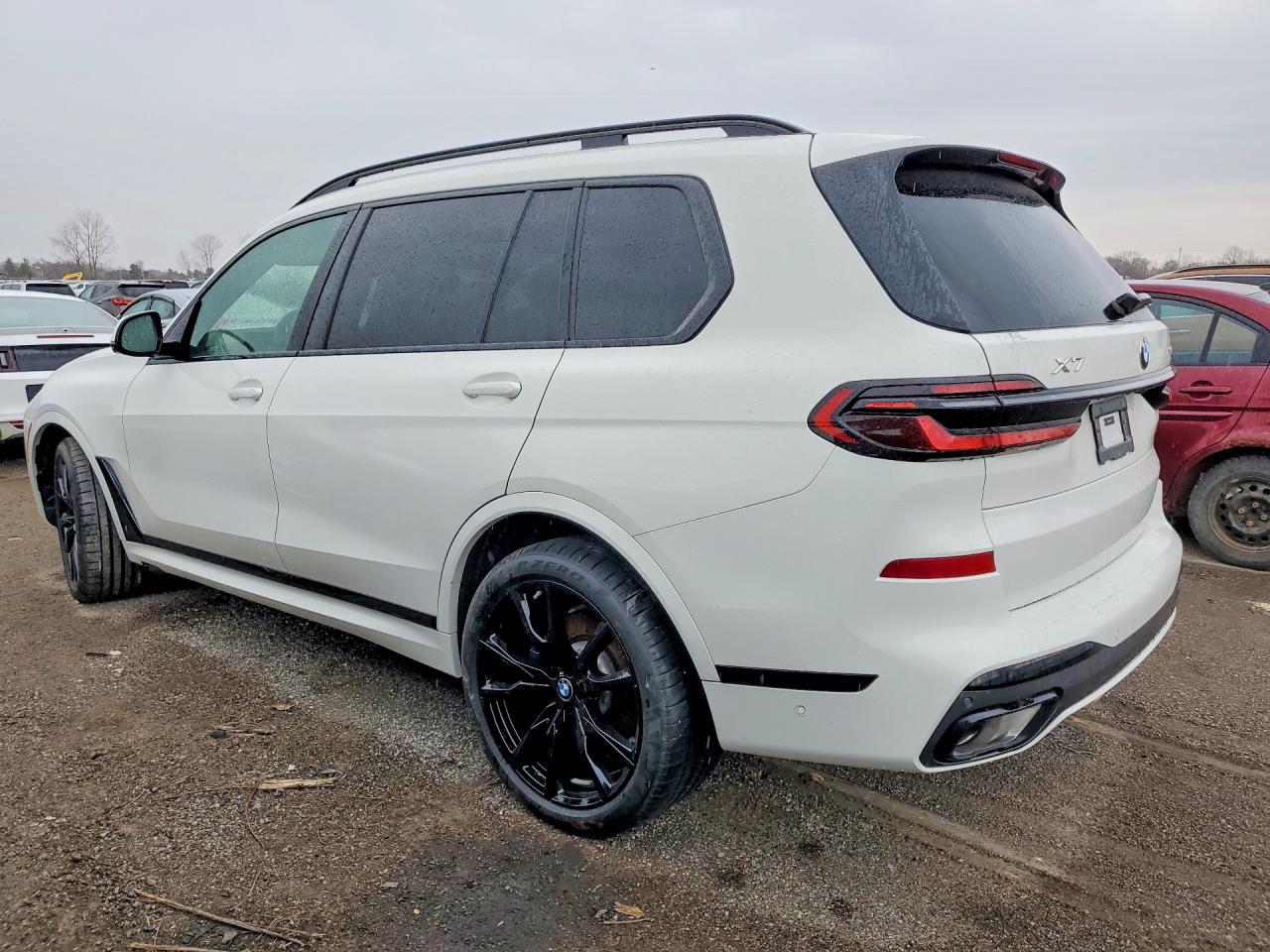 2025 BMW X7 xDrive40I - Фото 2