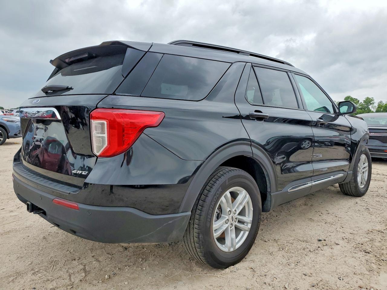 2024 Ford Explorer Xlt - Фото 3