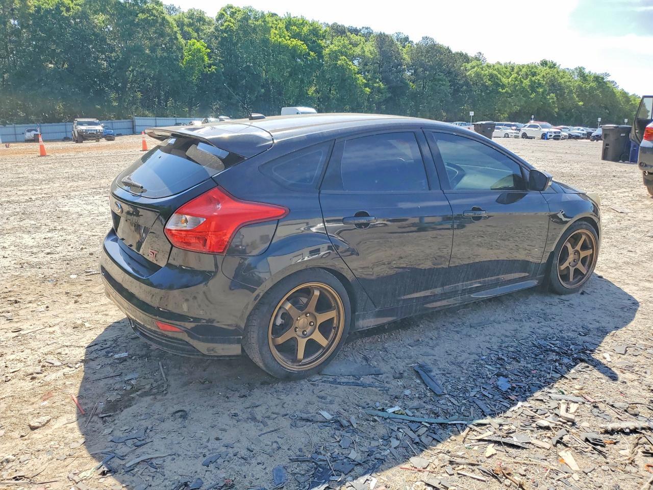 2013 Ford Focus St - Фото 3