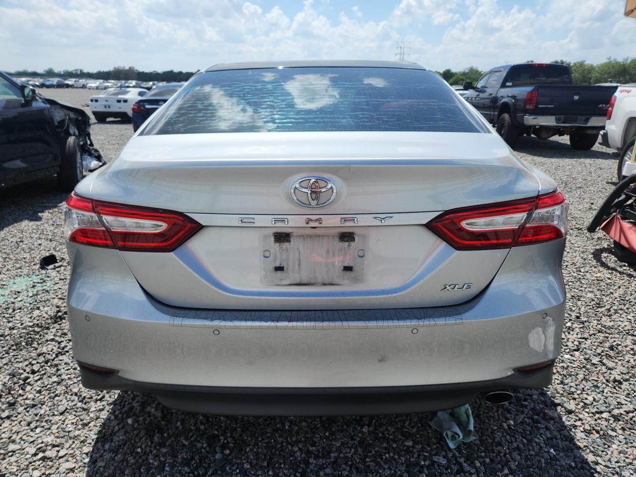 2018 Toyota Camry Xle - Image 6