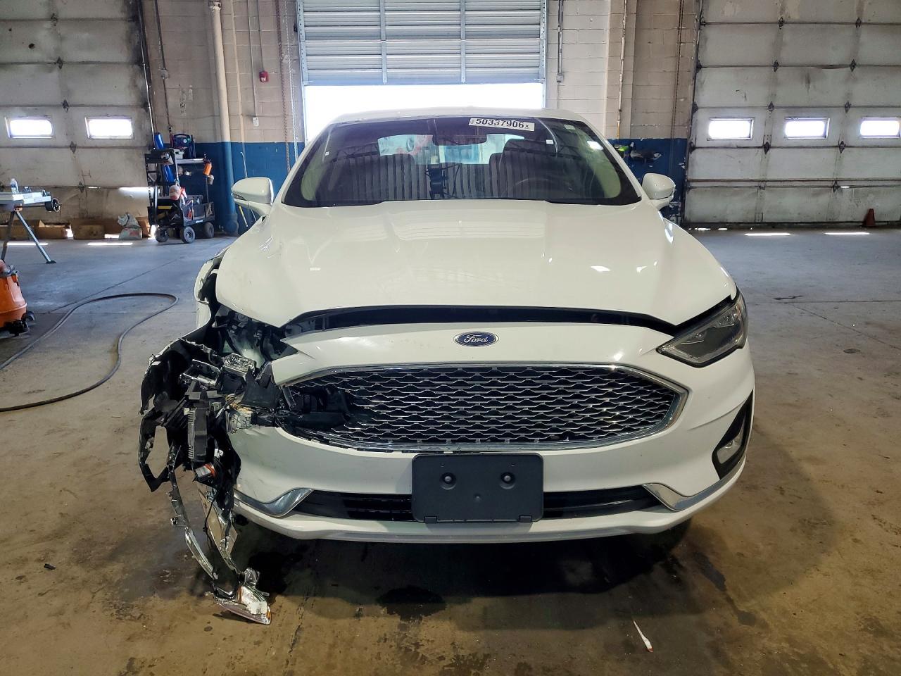 2020 Ford Fusion Titanium - Фото 5