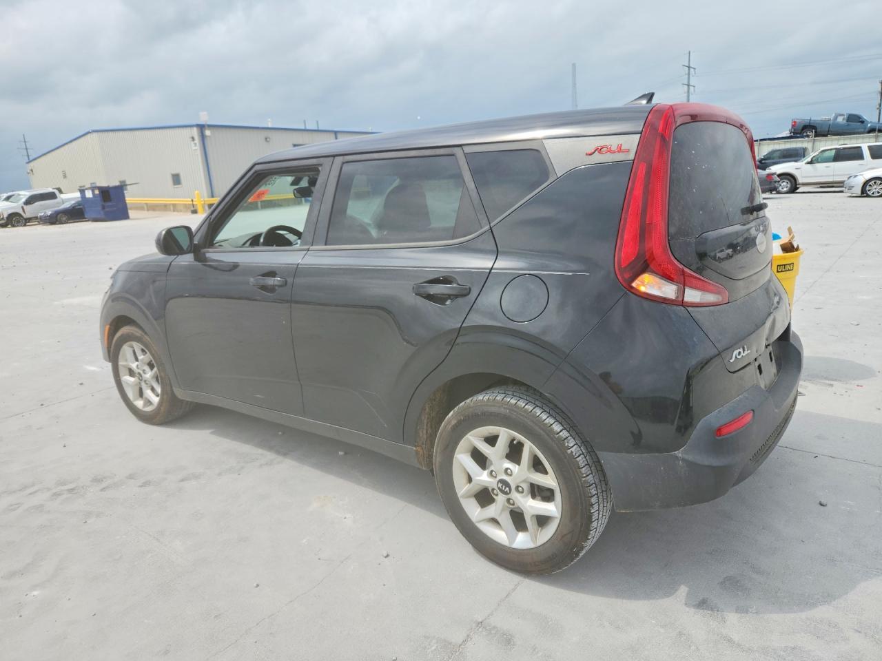 2020 Kia Soul S - Image 2