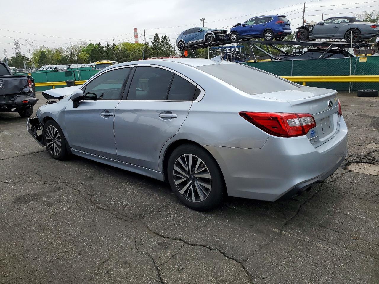 2018 Subaru Legacy 2.5I Premium - Фото 2