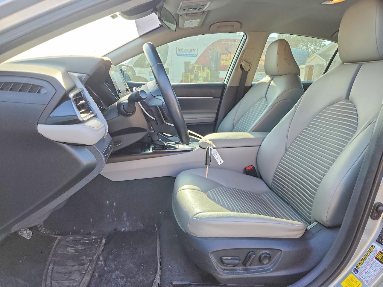 2022 Toyota Camry Se - Фото 7