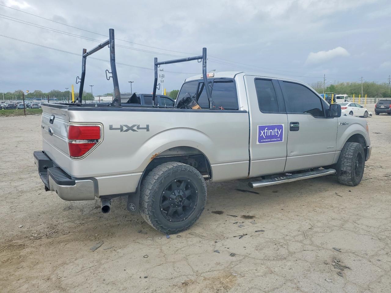 2012 Ford F150 Super Cab - Фото 3