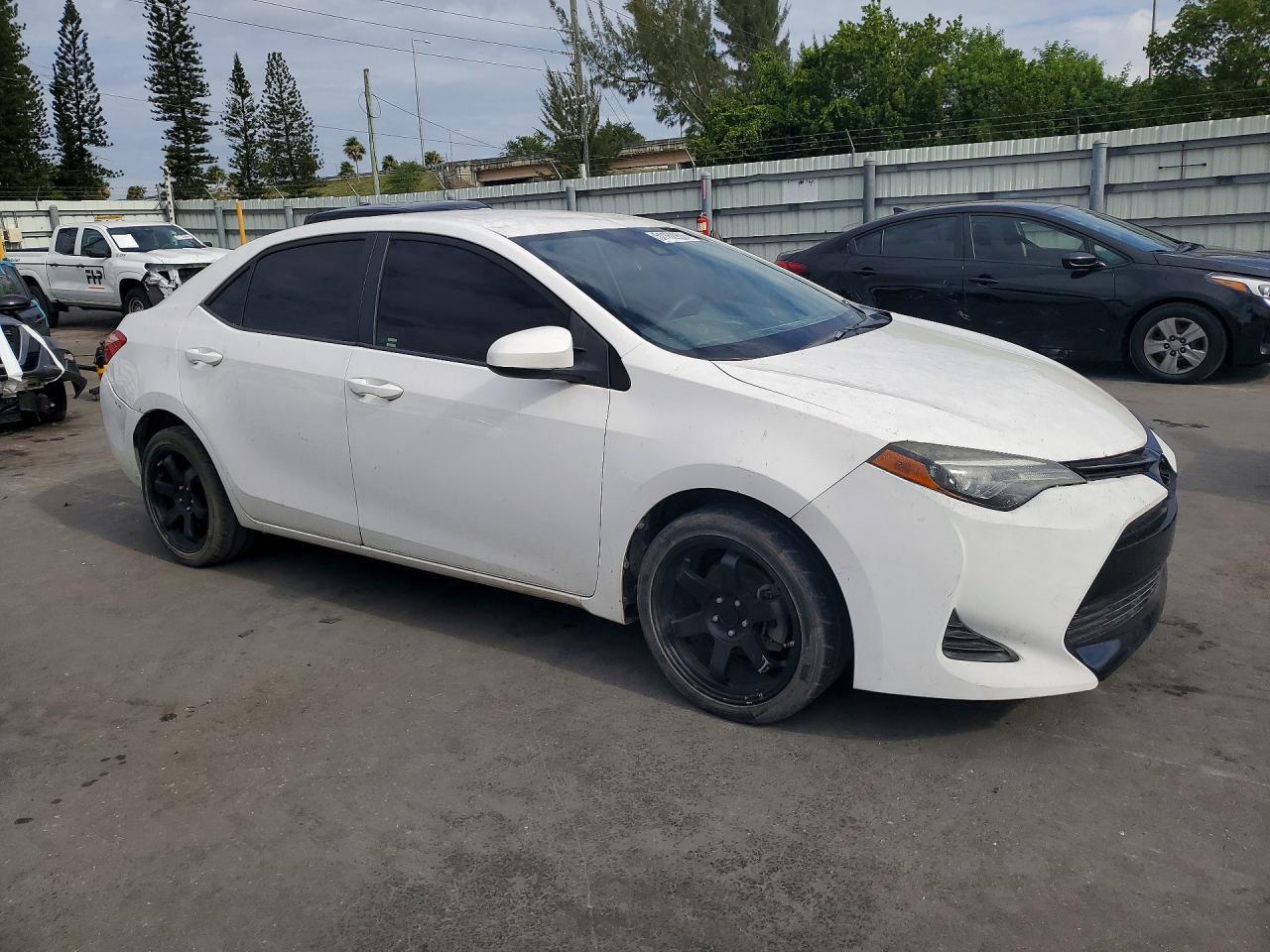 2019 Toyota Corolla Le - Фото 4