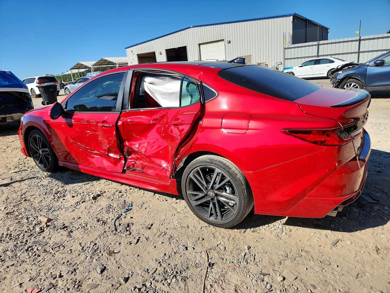 2026 Toyota Camry Xse - Фото 2