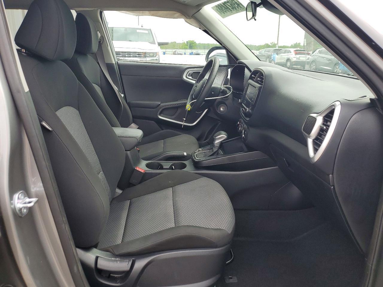 2025 Kia Soul Lx - Фото 7