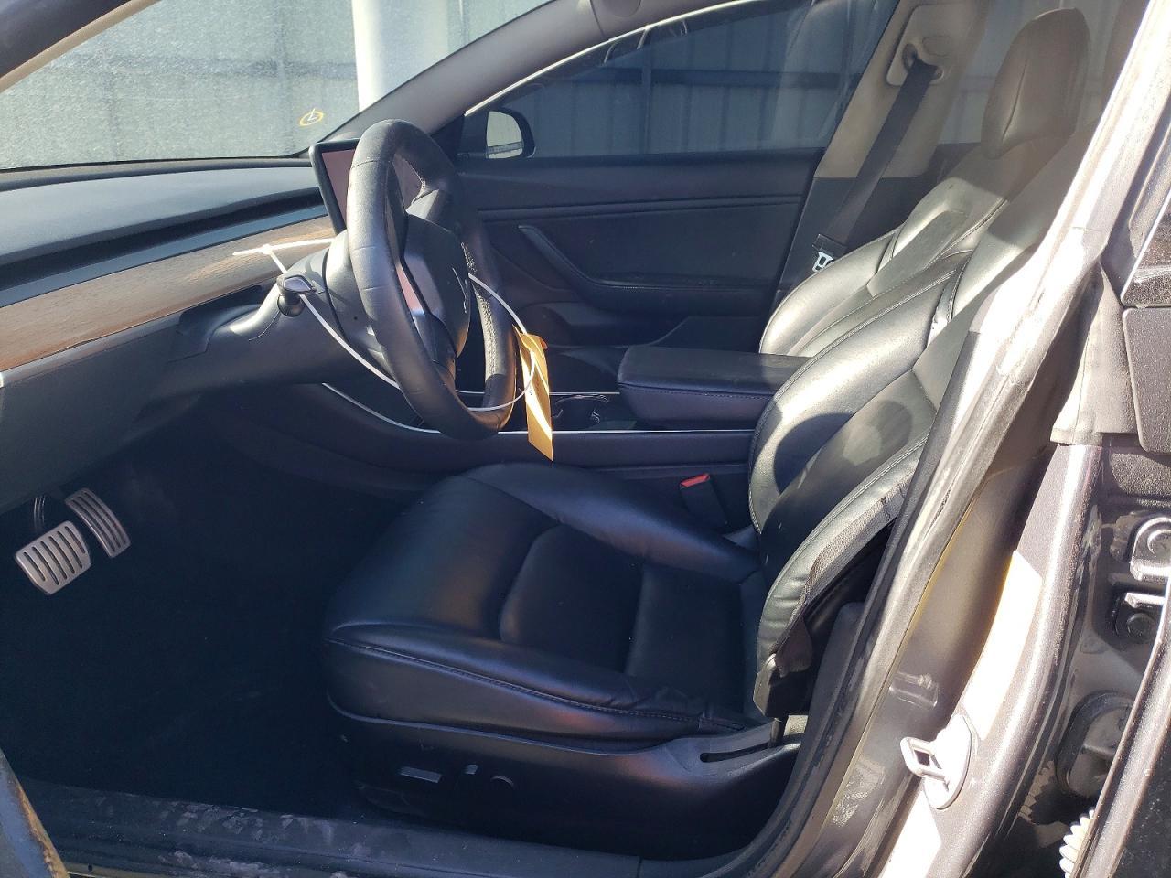 2020 Tesla Model 3 - Фото 7