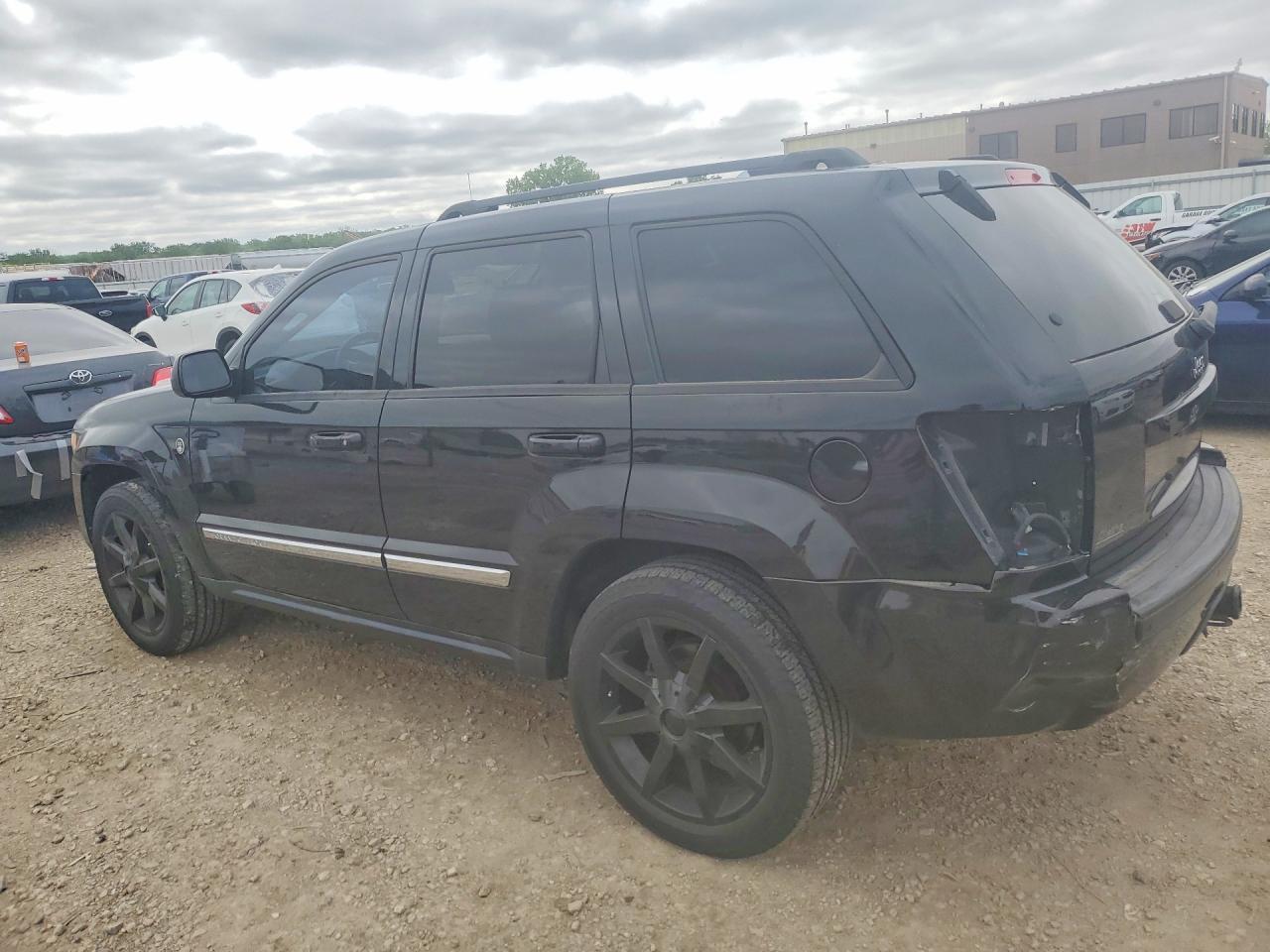 2010 Jeep Grand Cherokee Laredo - Image 2