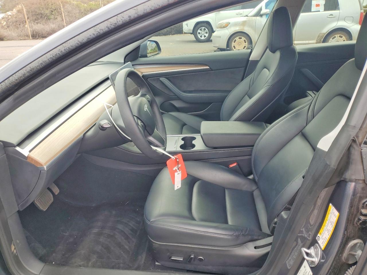 2023 Tesla Model 3 - Image 7