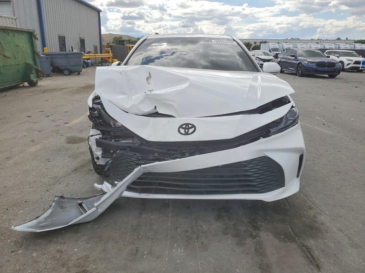2025 Toyota Camry Le - Фото 5
