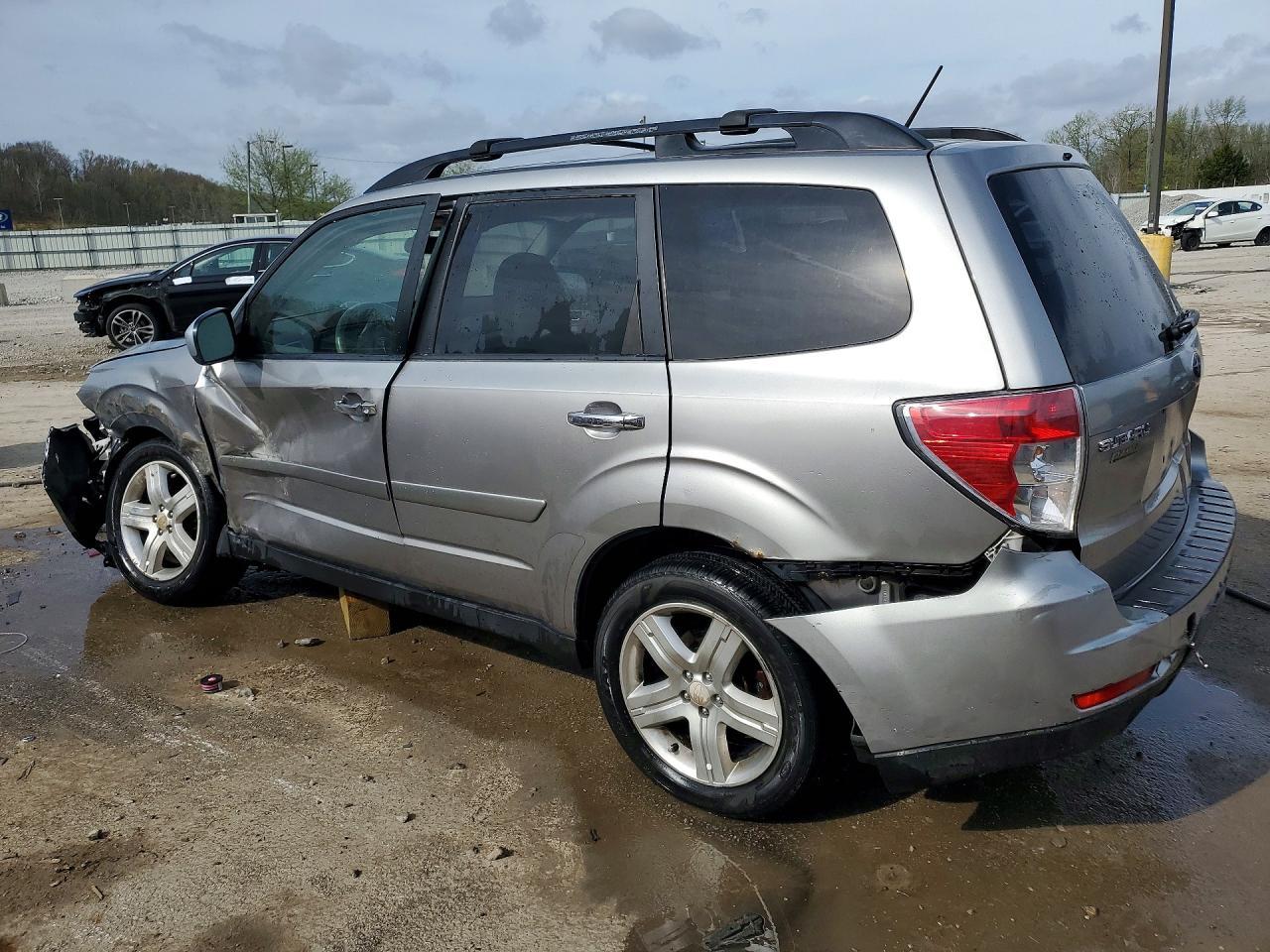 2009 Subaru Forester 2.5X Limited - Фото 2