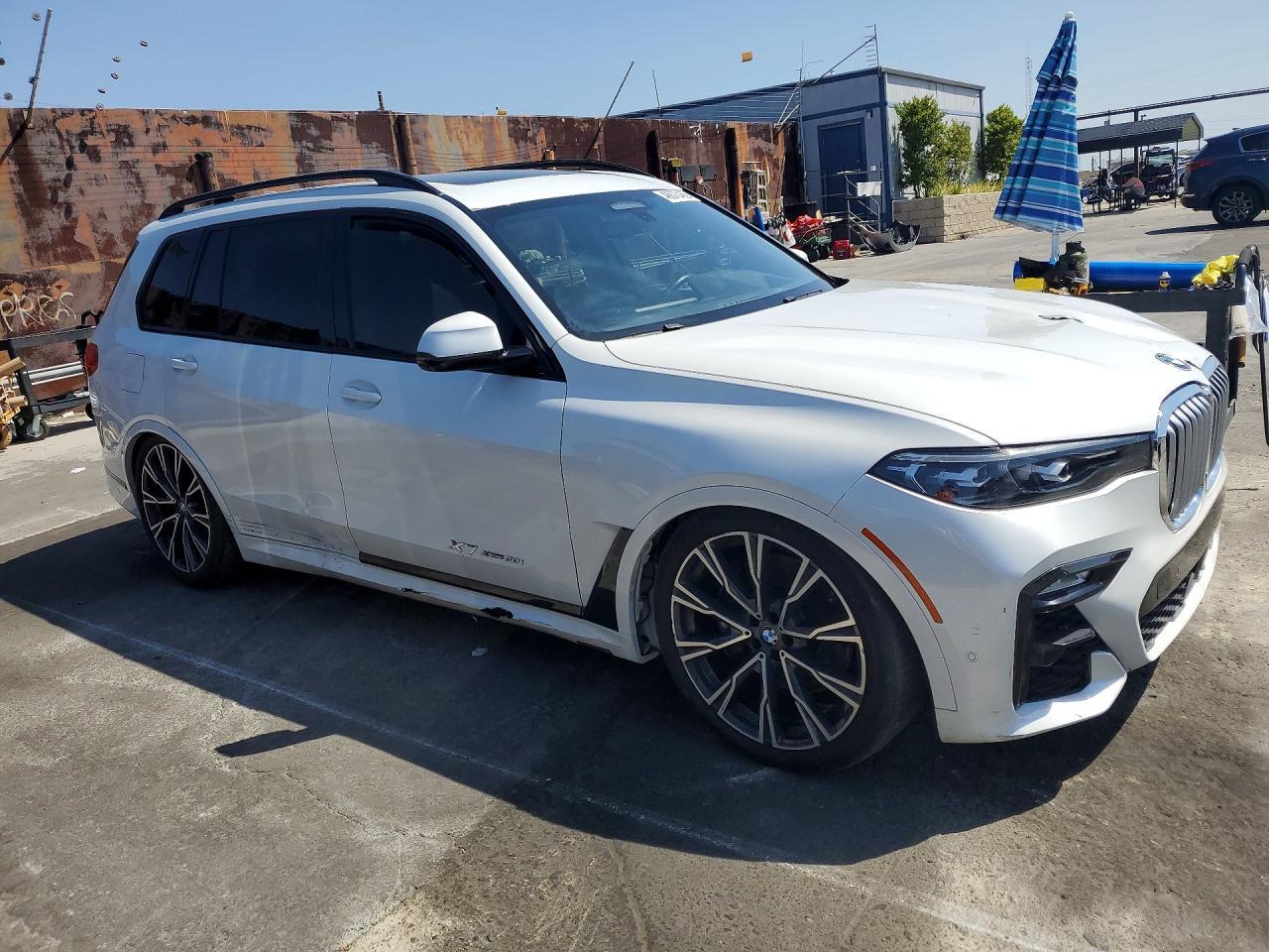 2019 BMW X7 xDrive50I - Фото 4