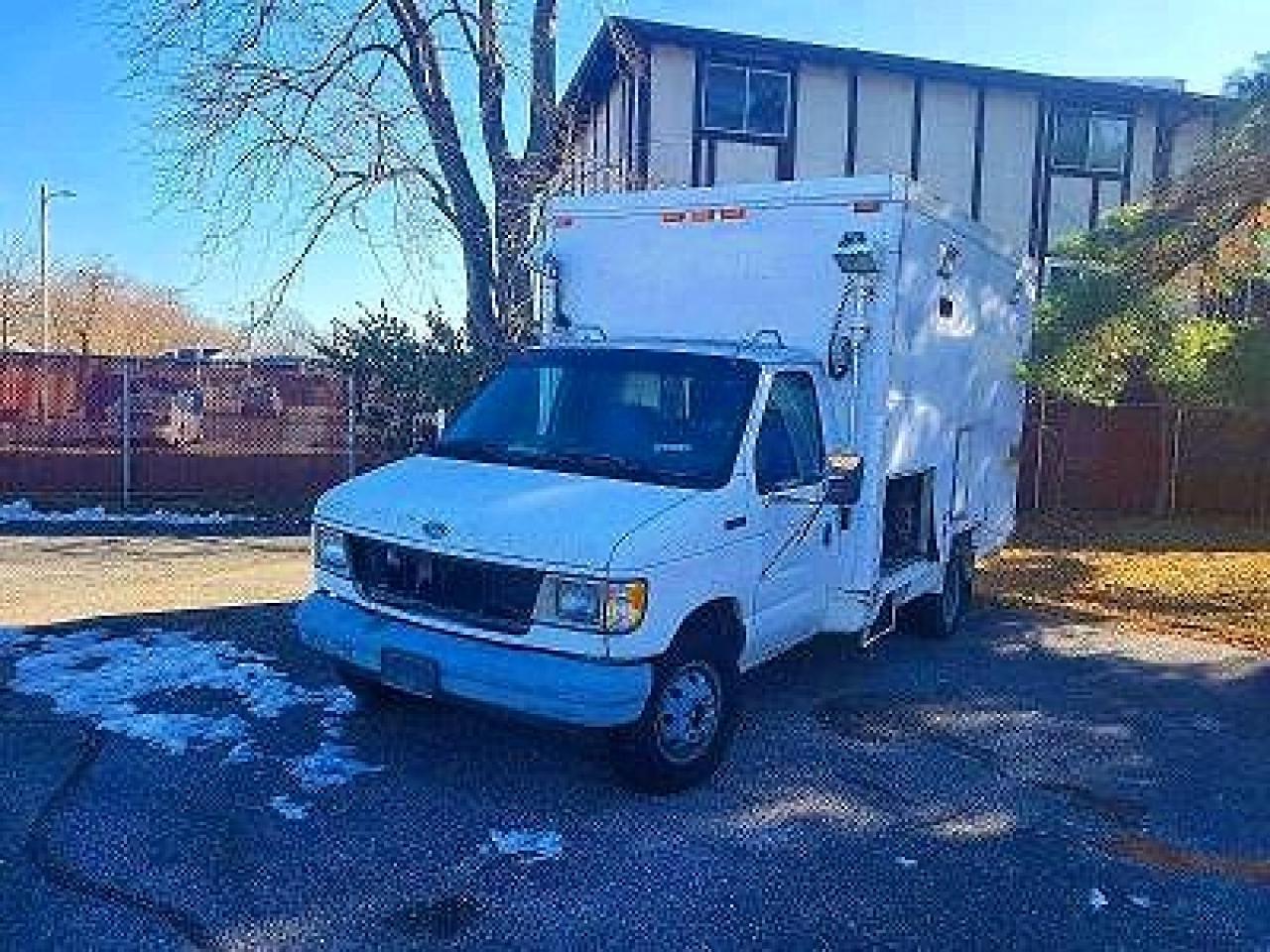 1995 Ford E-350 Trucks - Фото 2