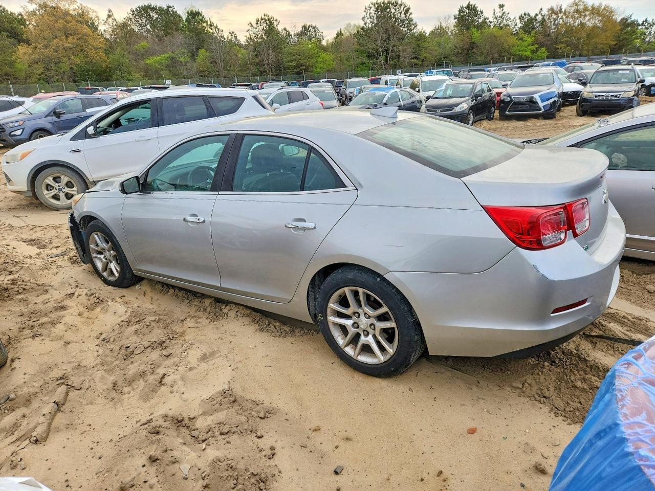 2016 Chevrolet Malibu Limited Lt - Image 2
