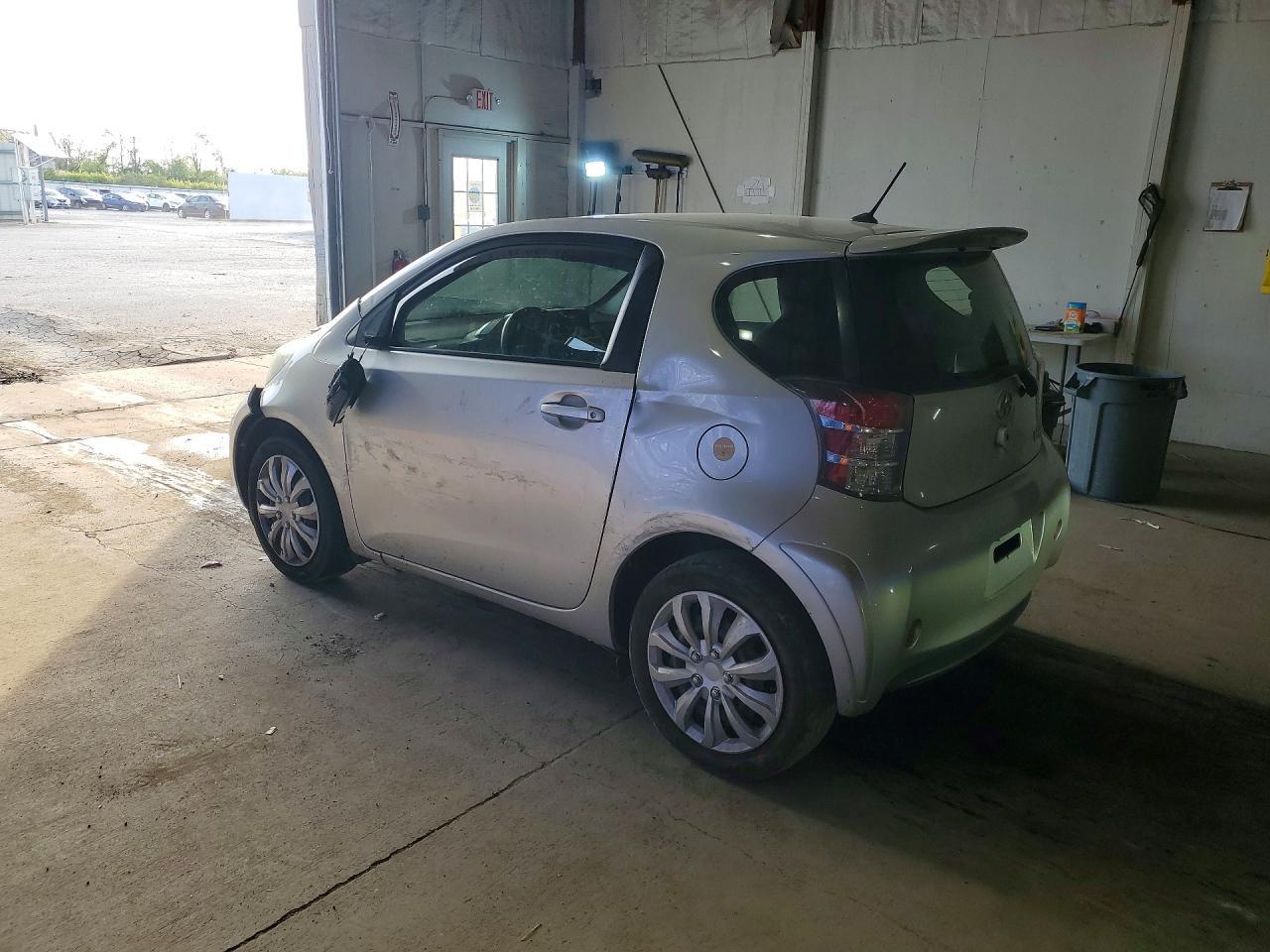 2013 Scion Iq Base - Фото 2