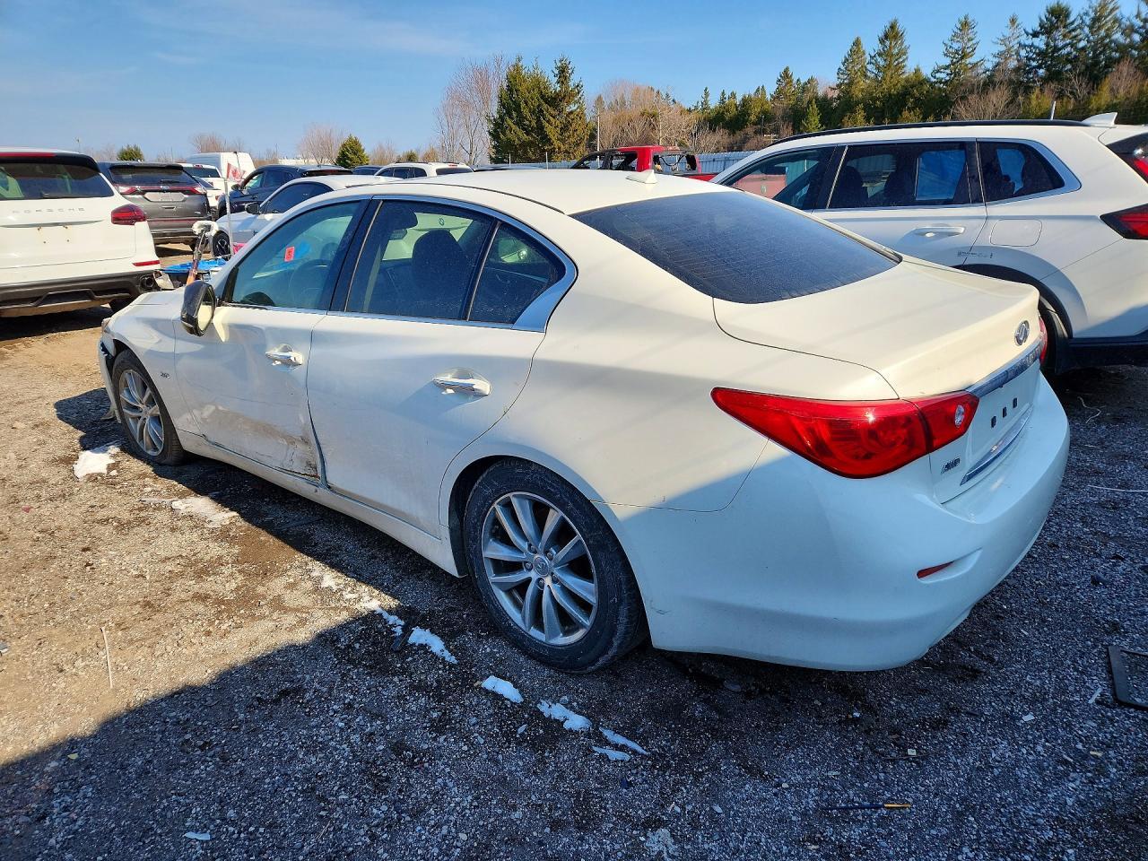 2016 Infiniti Q50 2.0T - Фото 2