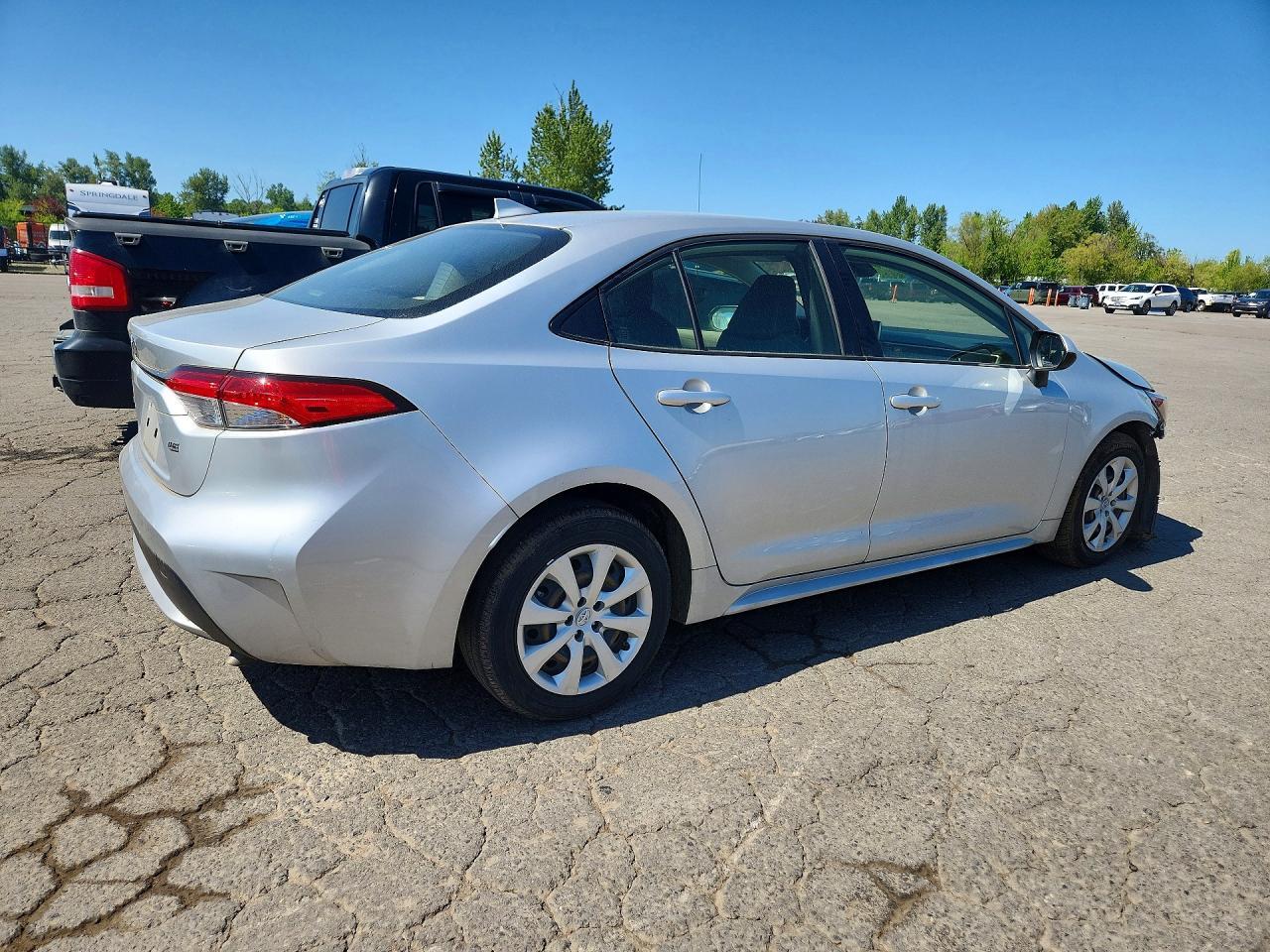 2020 Toyota Corolla Le - Image 3