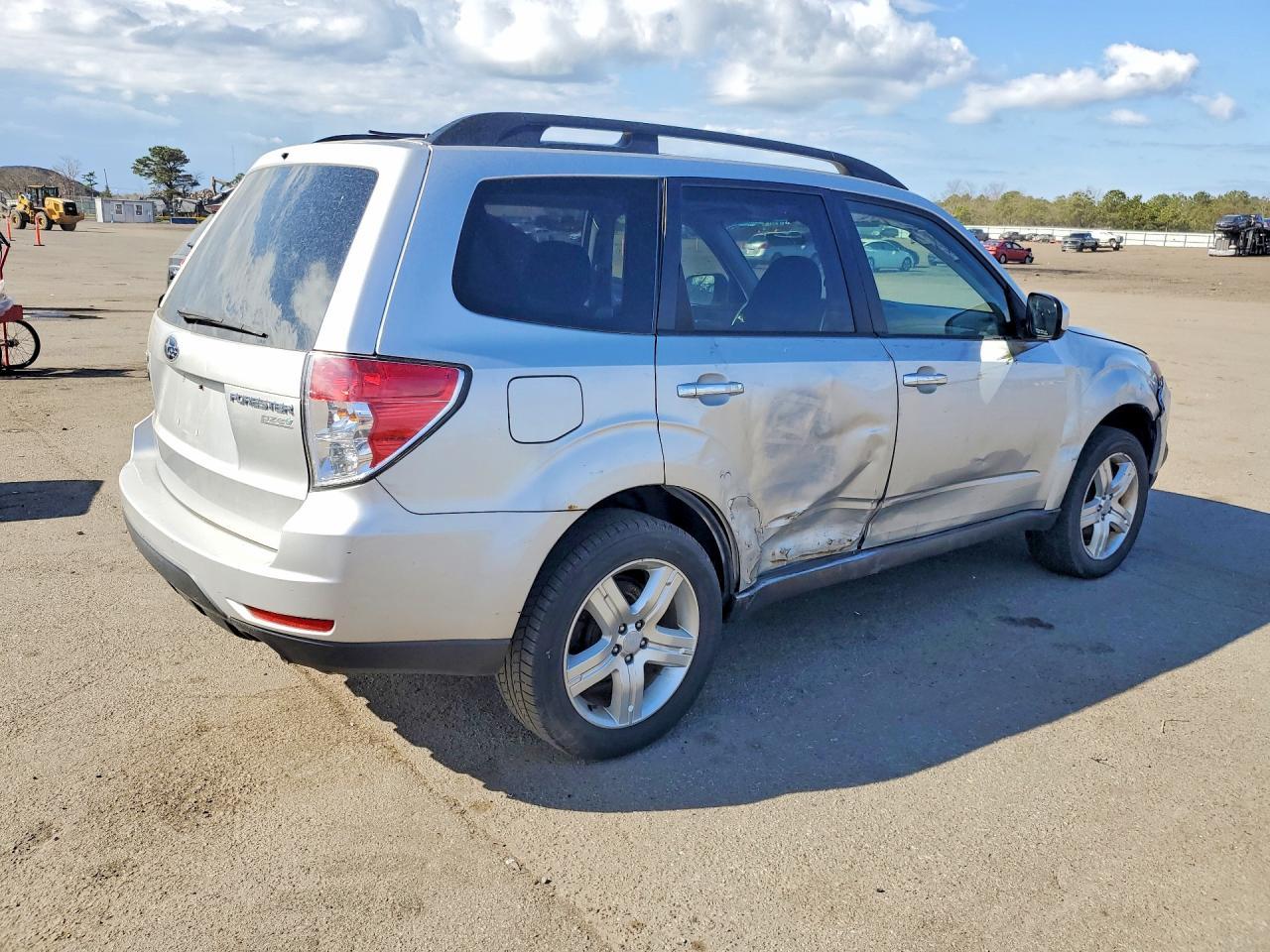 2010 Subaru Forester 2.5X Premium - Фото 3