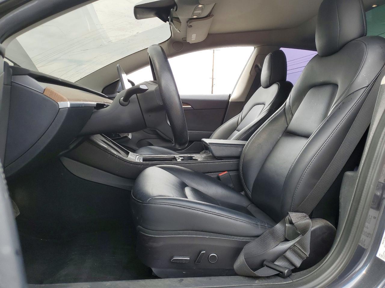 2023 Tesla Model 3 - Фото 7