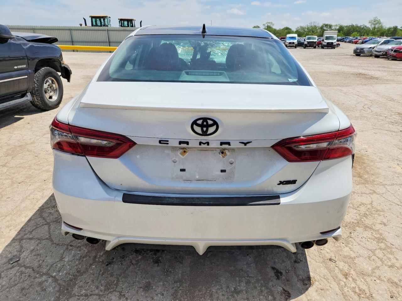 2022 Toyota Camry Xse - Фото 6