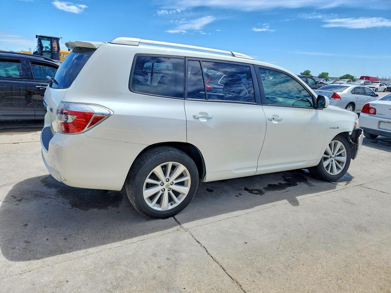2010 Toyota Highlander Hybrid Limited - Image 3
