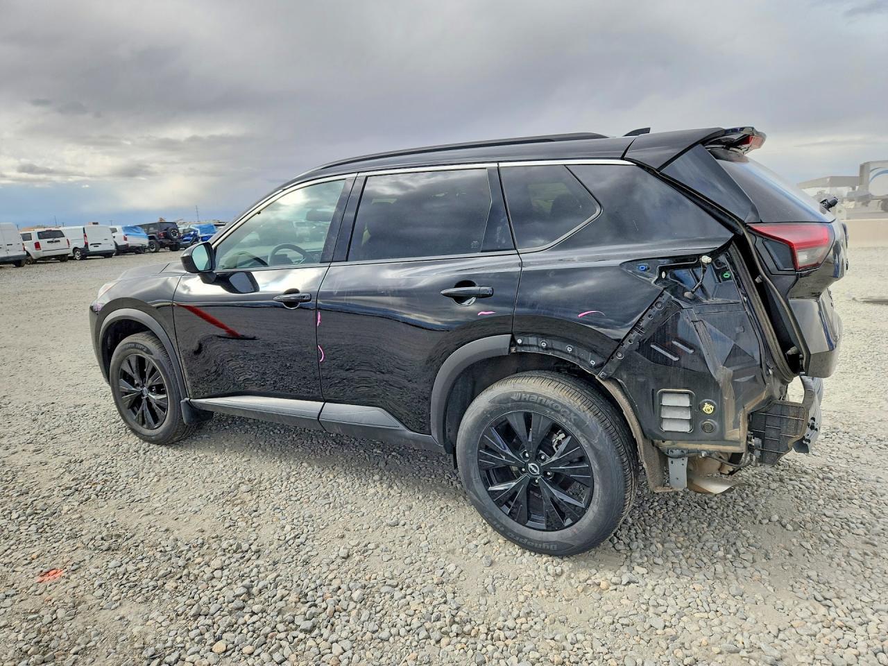 2023 Nissan Rogue Sv - Image 2
