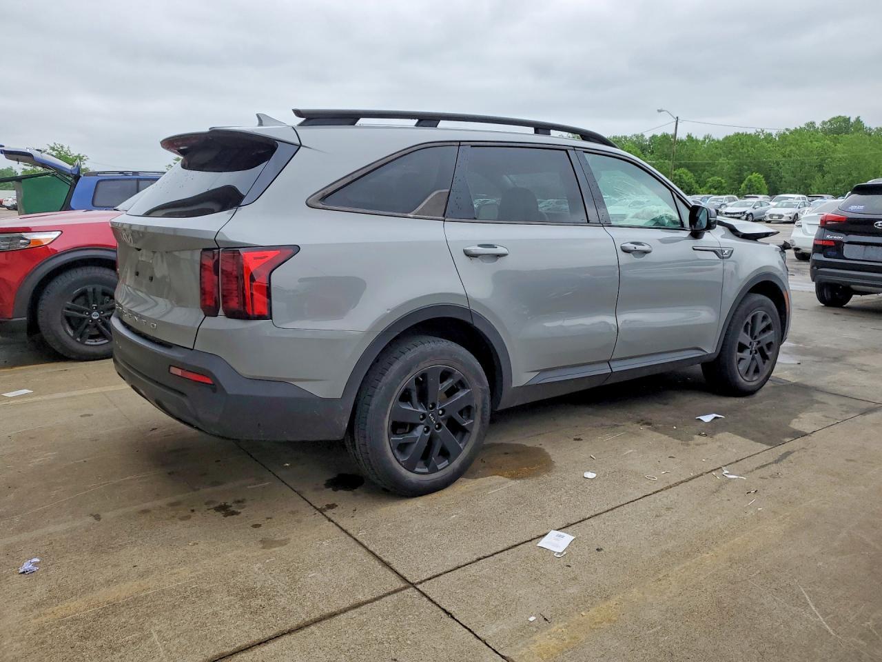 2022 Kia Sorento S - Фото 3