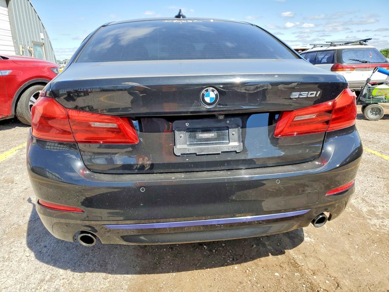 2019 BMW 530 I - Image 6