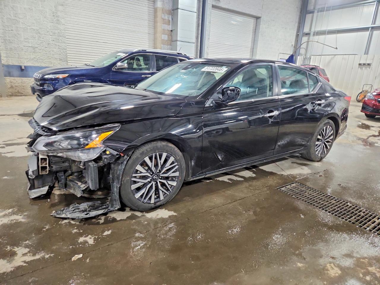 2023 Nissan Altima Sv