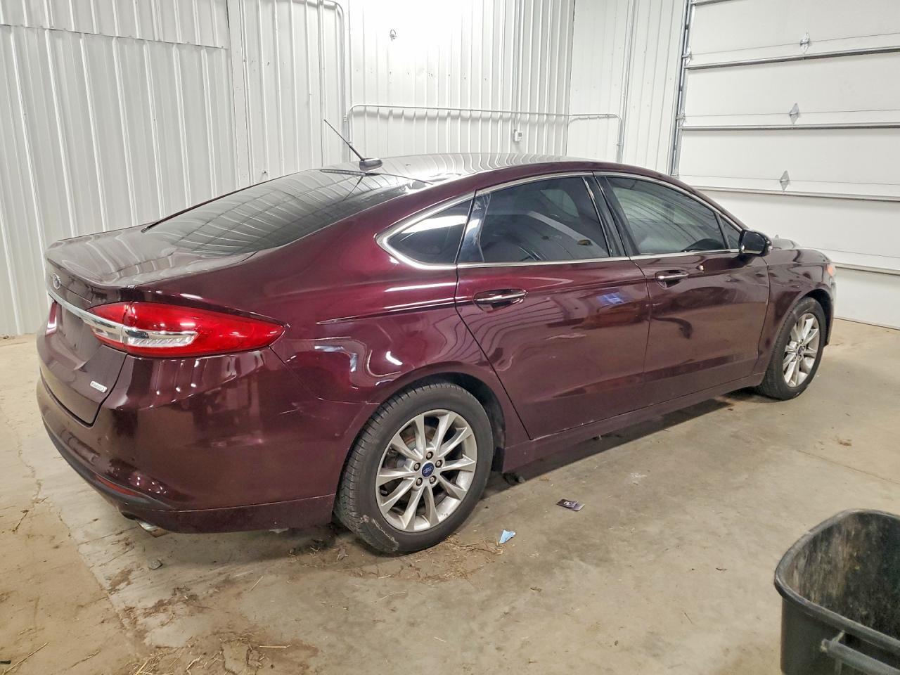 2017 Ford Fusion Se - Фото 3
