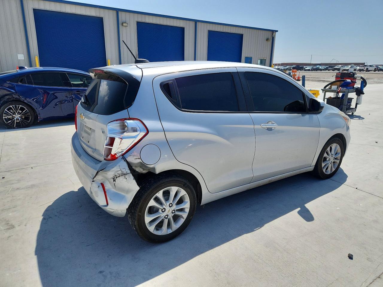 2020 Chevrolet Spark 1Lt - Фото 3