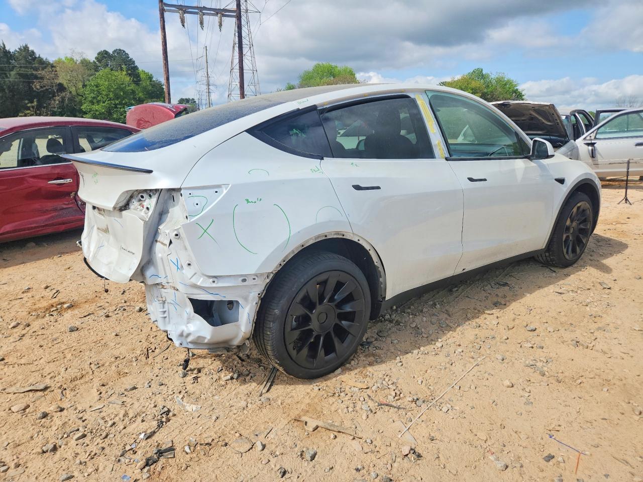 2023 Tesla Model Y - Фото 3