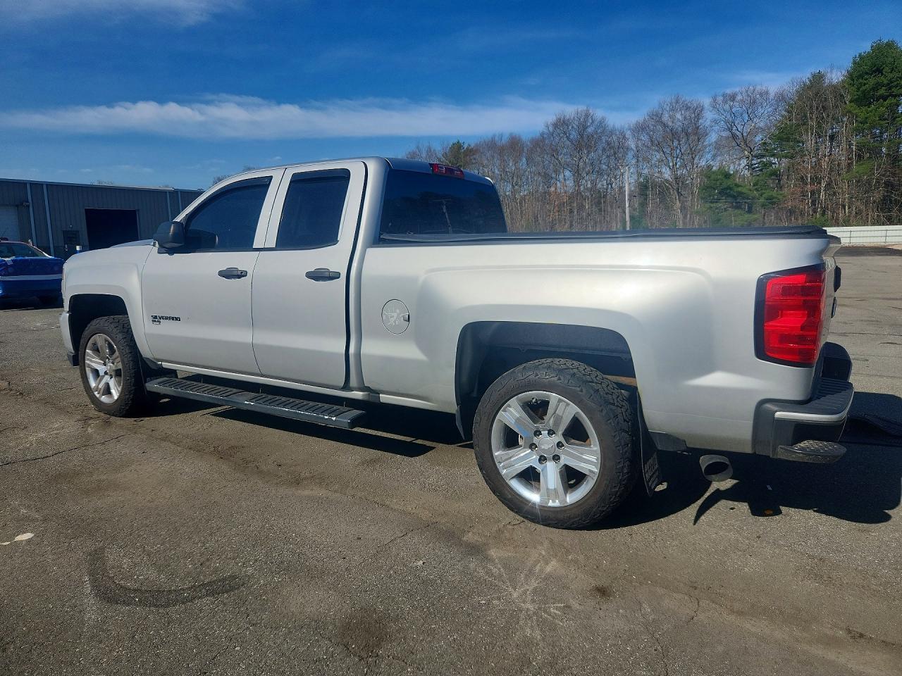 2016 Chevrolet Silverado K1500 Custom - Image 2