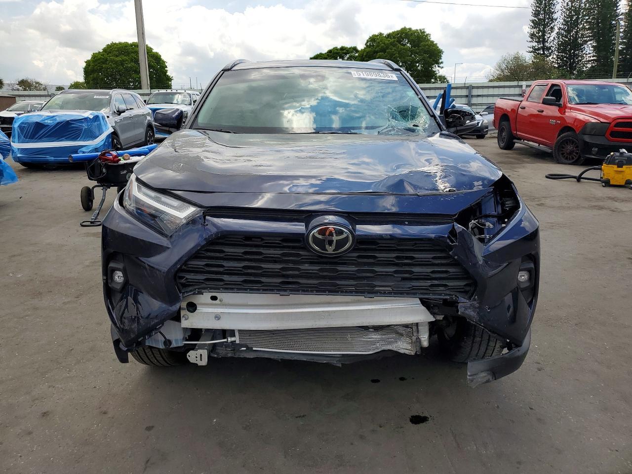 2025 Toyota Rav4 Xle Premium - Image 5