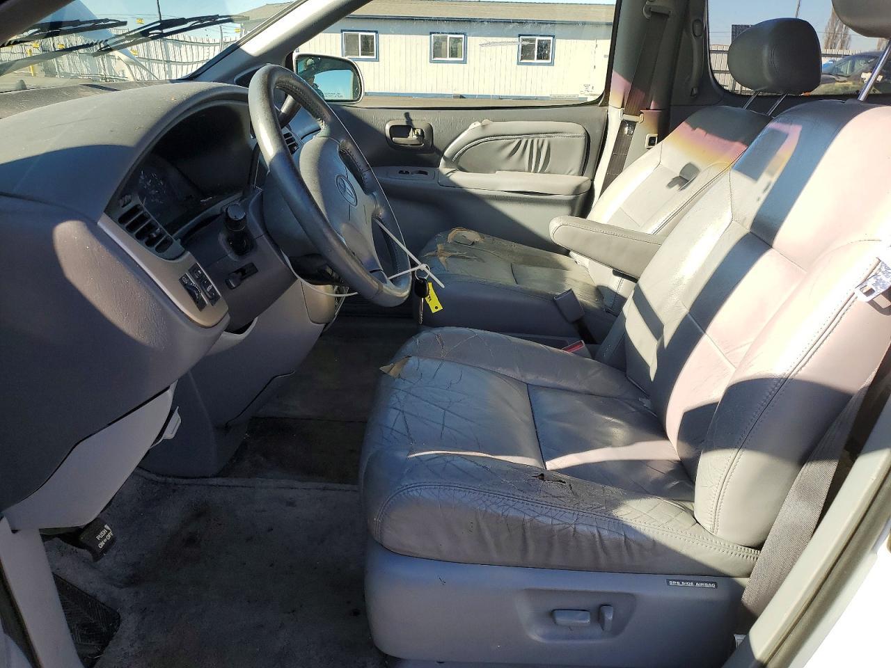 2002 Toyota Sienna Xle - Фото 7