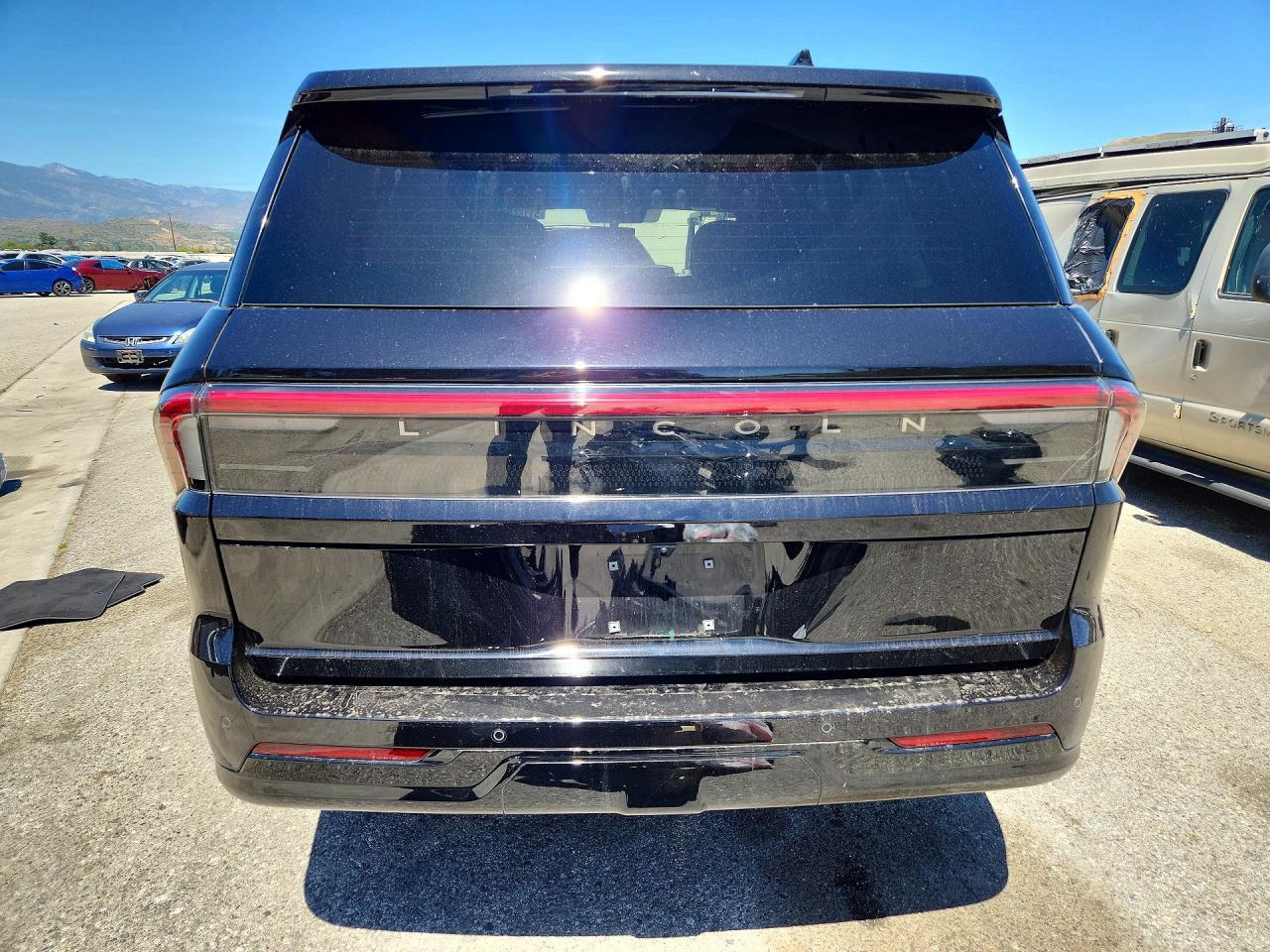 2025 Lincoln Navigator Reserve - Image 6