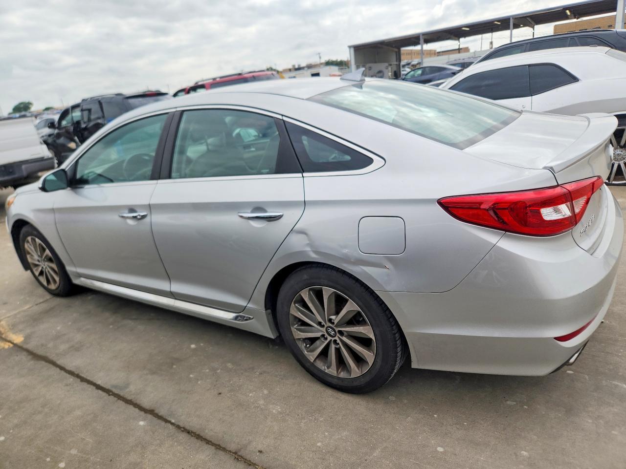 2015 Hyundai Sonata Sport - Фото 2