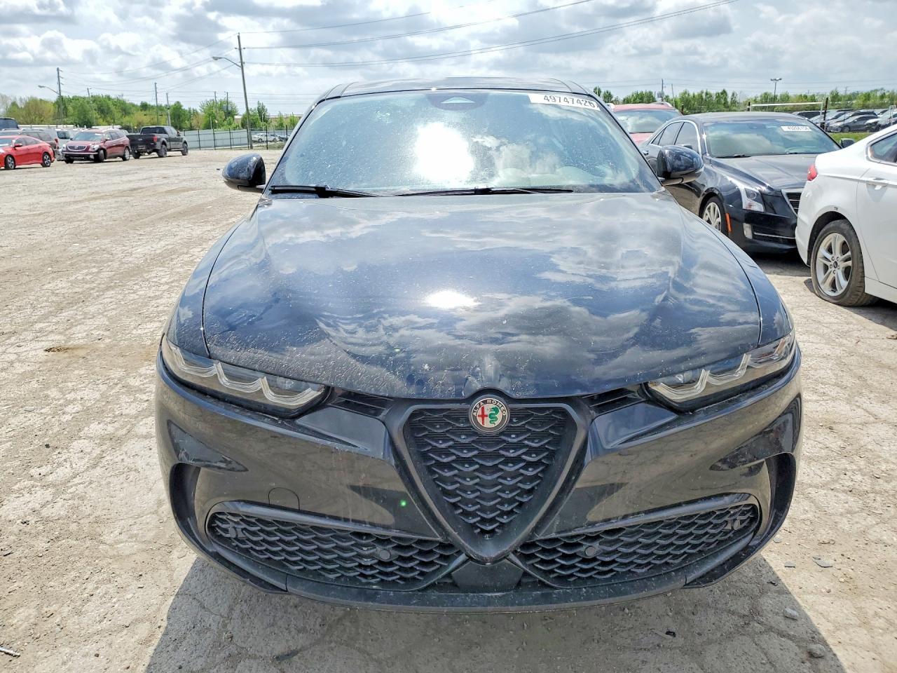 2025 Alfa Romeo Tonale Base - Image 5