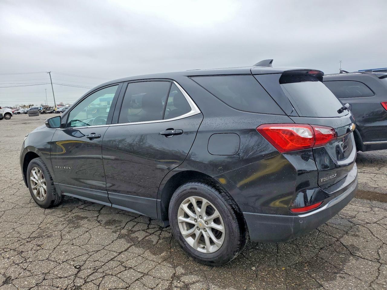 2019 Chevrolet Equinox Lt - Фото 2